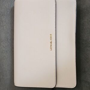 Mikael Kors Crossbody